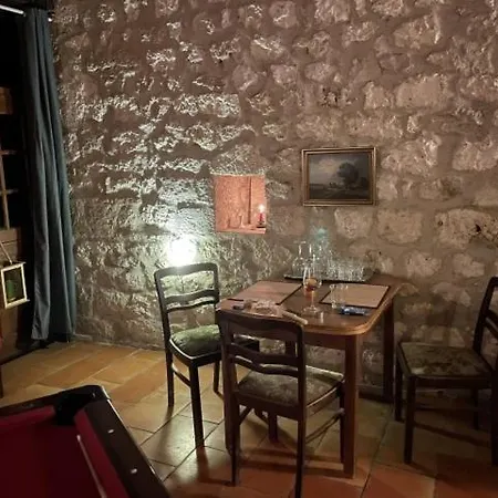 Vignes - Où Le Calm Apaise L'âme * Cazes-Mondenard